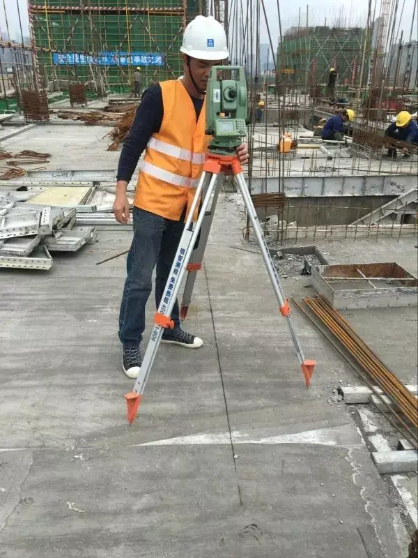 工地测量放线需要的工具_线的测量方法_测量放线工从新手到高手