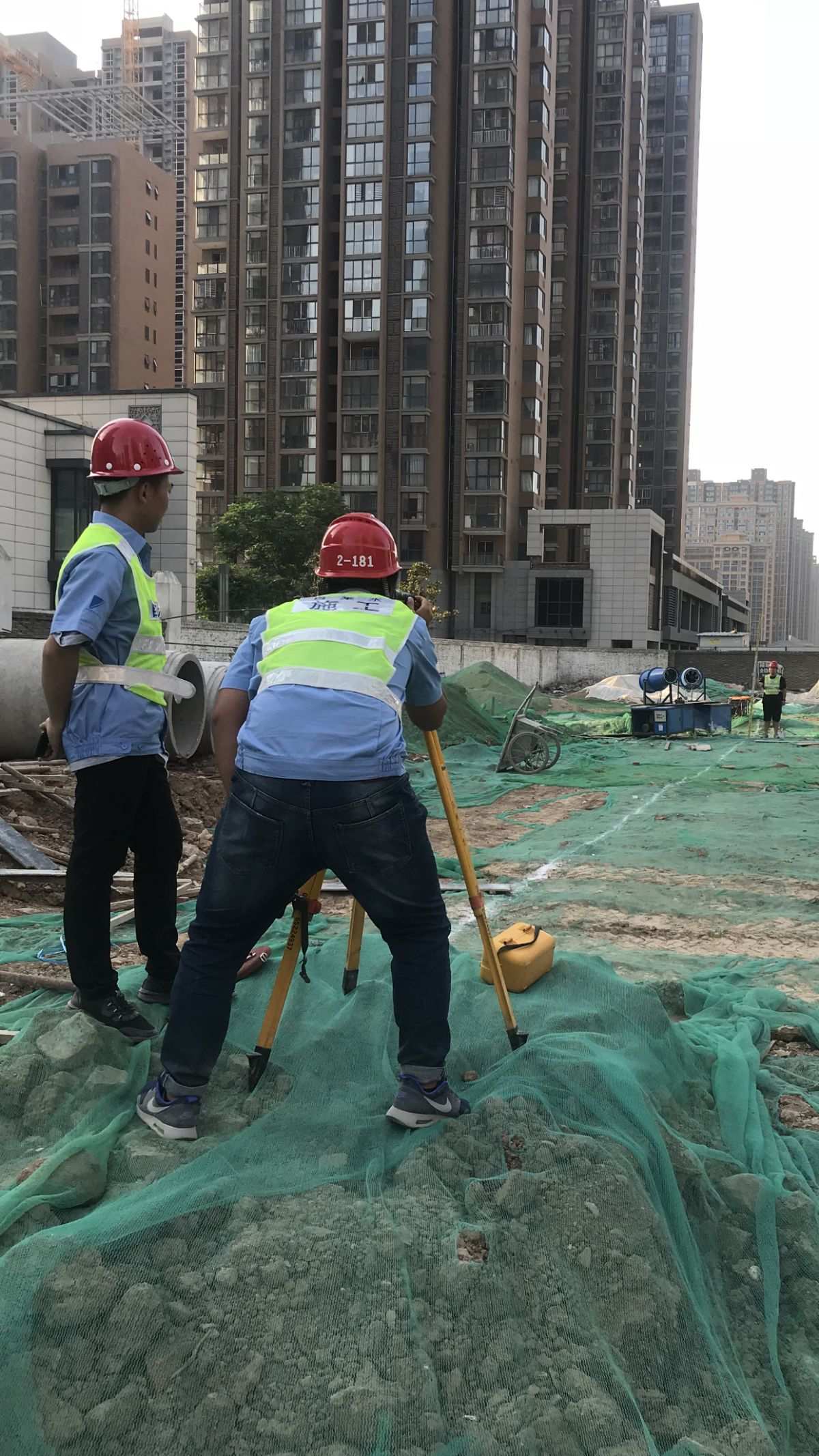 测量放线工从新手到高手_工地测量放线需要的工具_线的测量方法