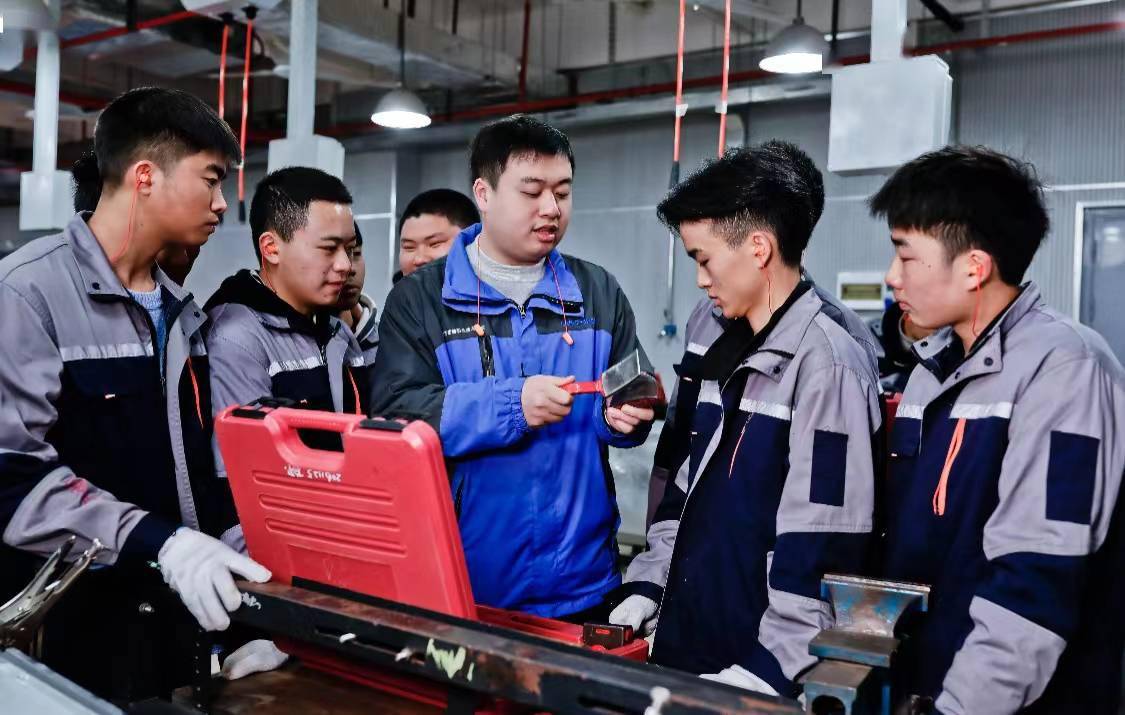 中等职业学校是专科吗_中等中专职业学校是高中吗_中等职业学校是中专吗