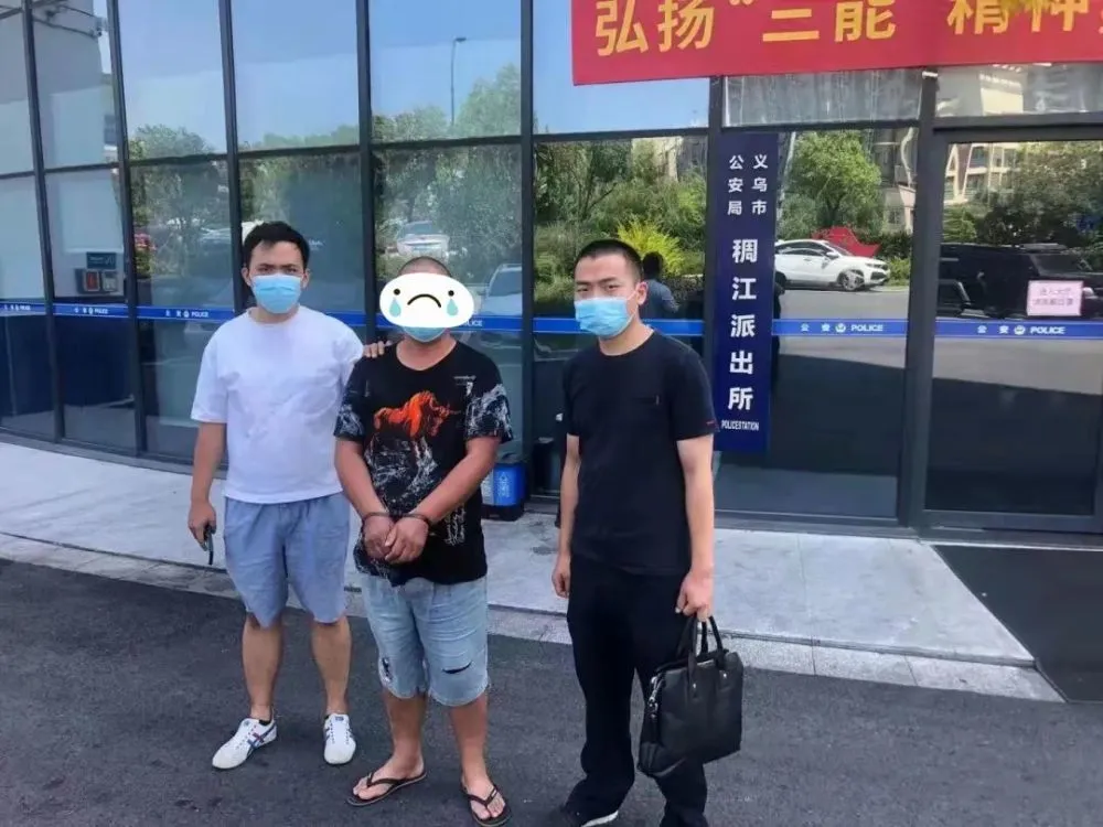 盗版警察模组_盗版警察会管吗_gta5盗版警察mod