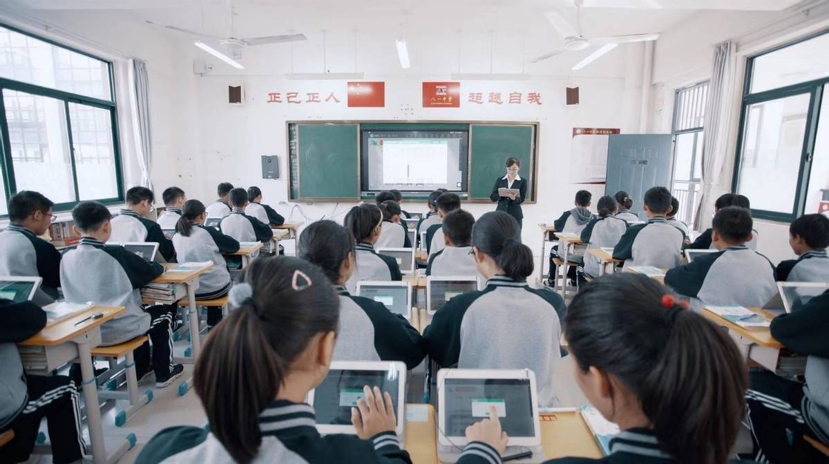 成都智慧科技有限公司招聘_成都智慧科技公司好不好_成都云班智慧科技有限公司
