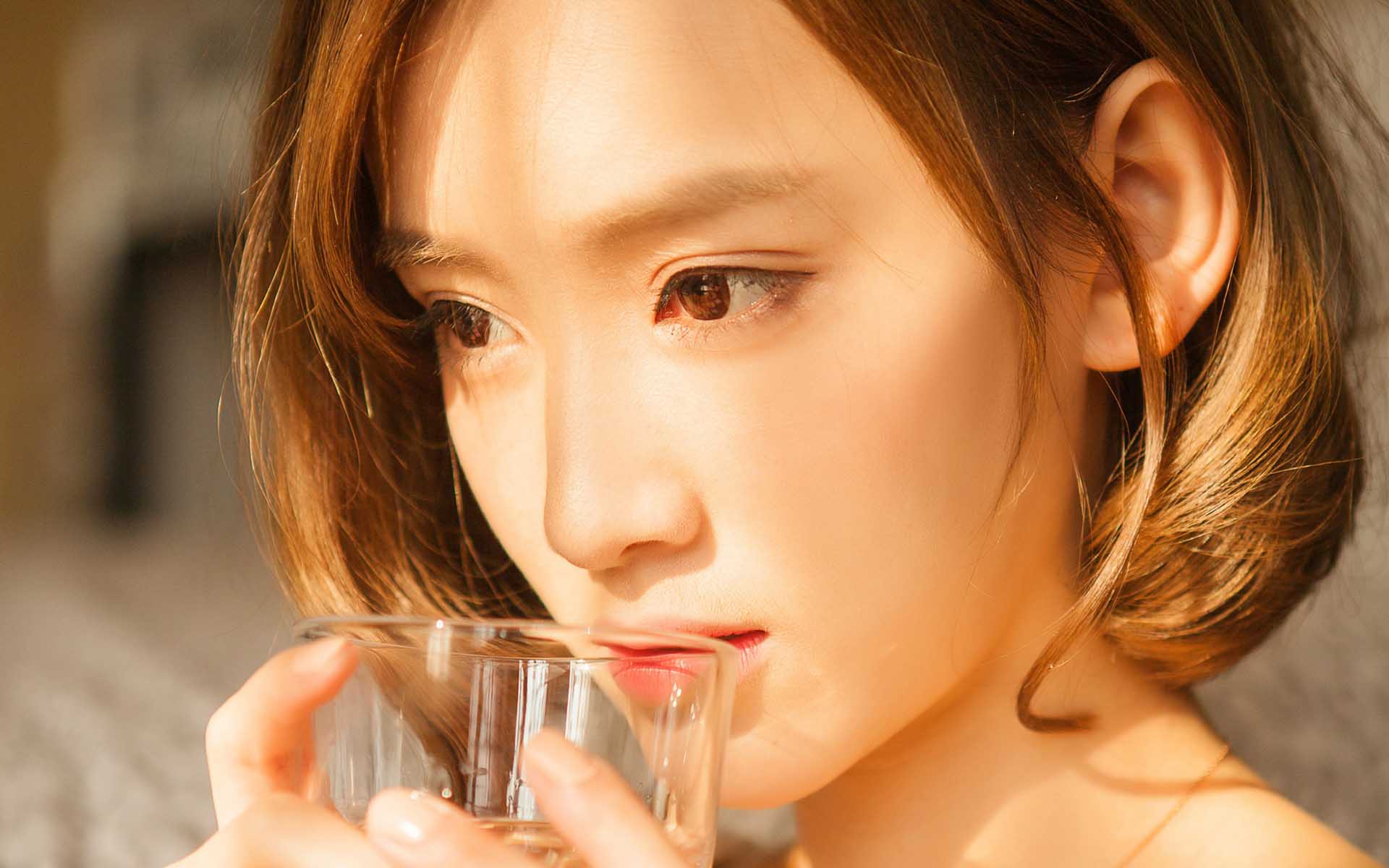 主题美女图纸_美女主题桌面主题_win7 美女主题包