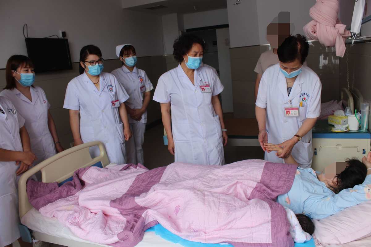 朝阳产科医院人流怎么样_朝阳医院产科人多吗_朝阳医院产科专家排名