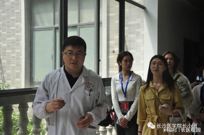 头疼医头脚疼医脚哲学原理_头疼医头脚疼医脚是什么意思_头疼医头