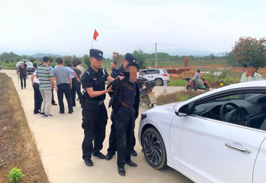 警察模式游戏_gta5警察模式mod_警察模式器下载