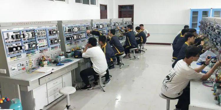 无棣职业中专招聘教师_中专职业技术学校都有什么专业_无棣职业中专