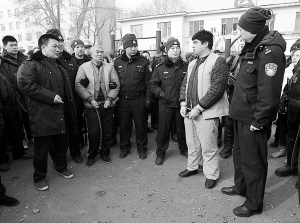 朝阳乡南村_辉南县朝阳镇黑社会_朝阳镇扫黑除恶名单