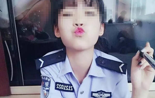 拍照证查身份辅警怎么查_辅警查身份证拍照_拍照证查身份辅警能查到吗