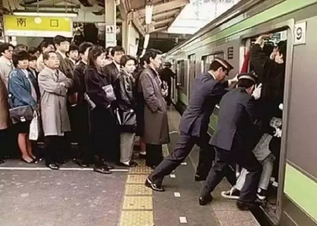 地铁双桥站_地铁站双桥路c口_地铁双桥是几号线