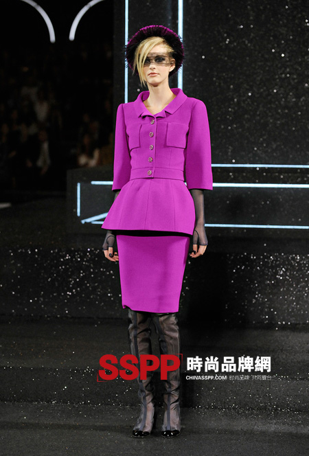 ecshop仿走秀网模板2023_黑色经典_ecshop仿走秀网模板2023_黑色经典_走秀款式图