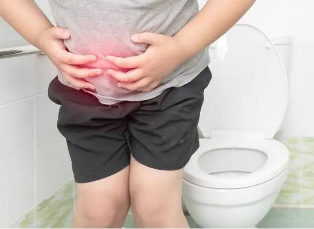 出血便秘大便回事是什么原因_便秘大便出血是怎么回事_啦屎出血便秘