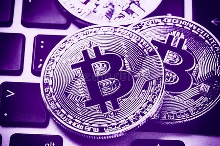 imtoken如何下载_imtoken客户电话_imtoken等待打包