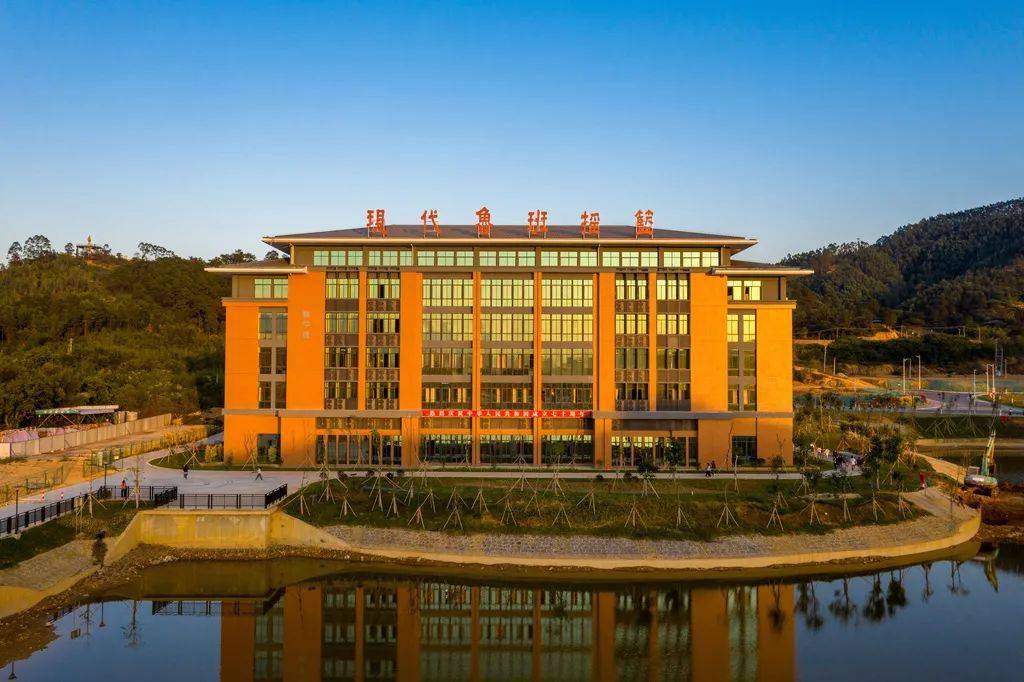 广东省中等职业学校官网_广东省中等职业学校_广东省中等职业学校是什么文凭