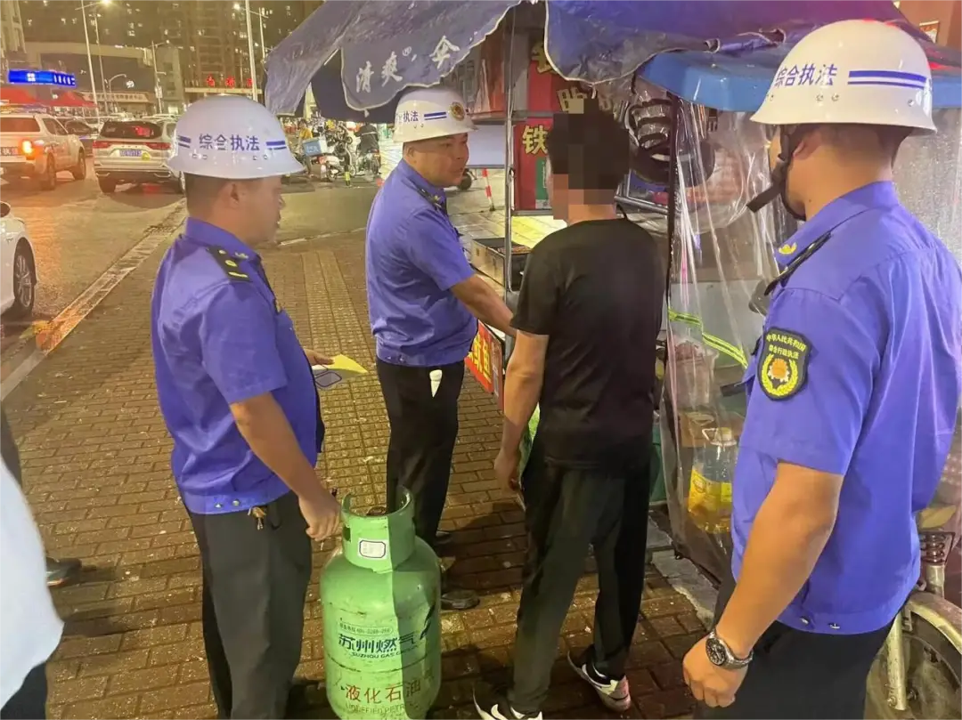 求个姓名身份证号码_急用身份证号码和姓名_求身份证和姓名号码