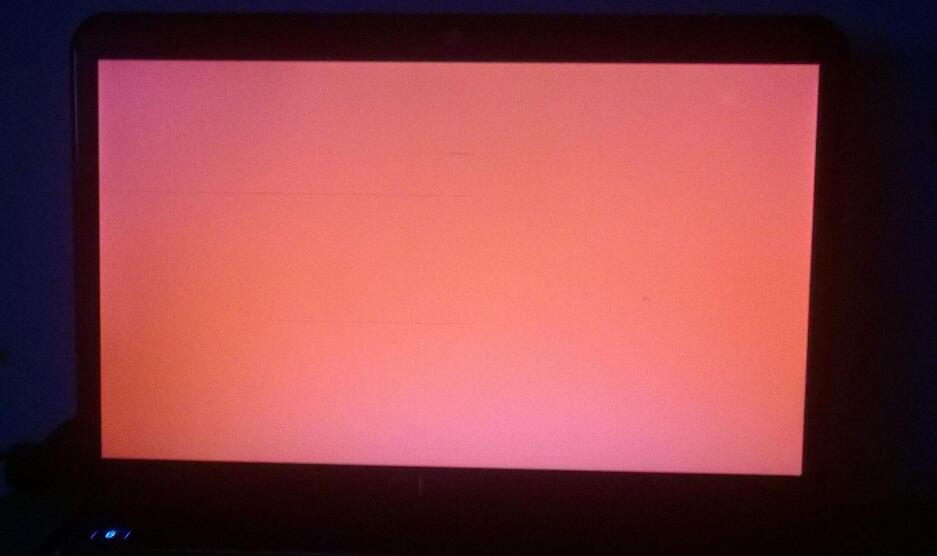 屏幕显示电脑打开没反应_电脑多屏幕显示打不开_屏幕显示电脑打开就黑屏