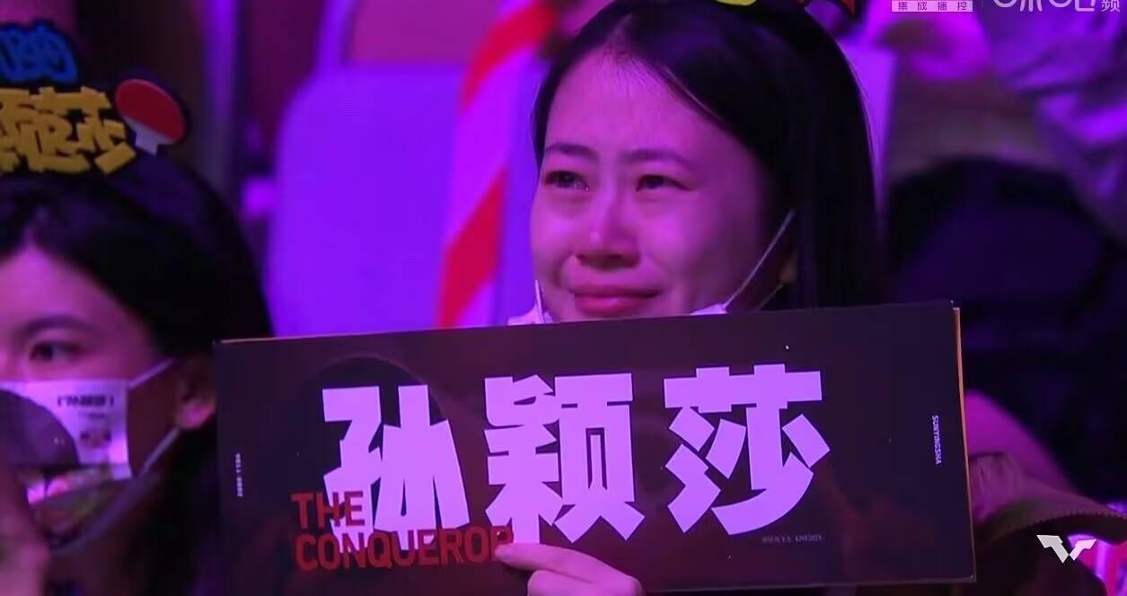 00后的身份证图片正反面_00后身份证号码图片_00后身份证正面图片