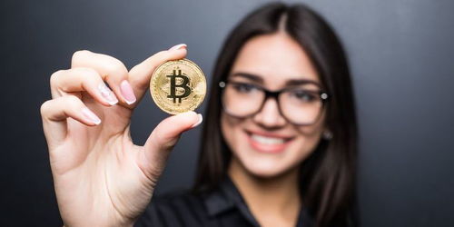 做加密货币的女人是谁,揭秘两位传奇女性的崛起与争议”